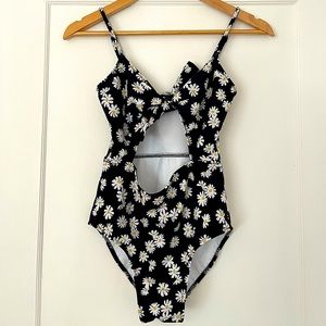 NWOT Reformation One Piece Cut Out Swimsuit